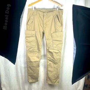 Levi’s Cargo Pants